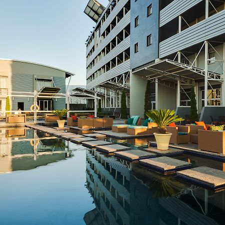 Protea Hotel By Marriott O R Tambo Airport Kempton Park Exterior photo